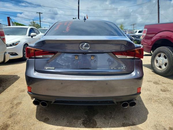 2018 LEXUS IS