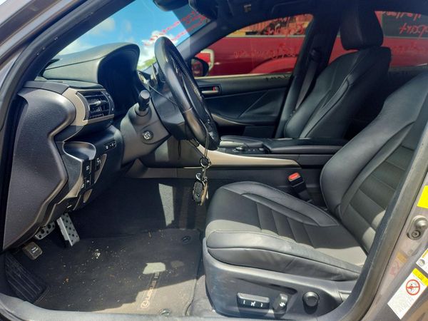 2018 LEXUS IS
