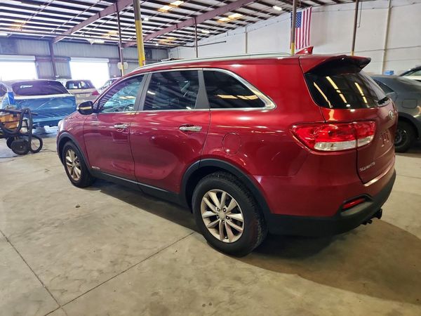 2016 KIA SORENTO L / LX