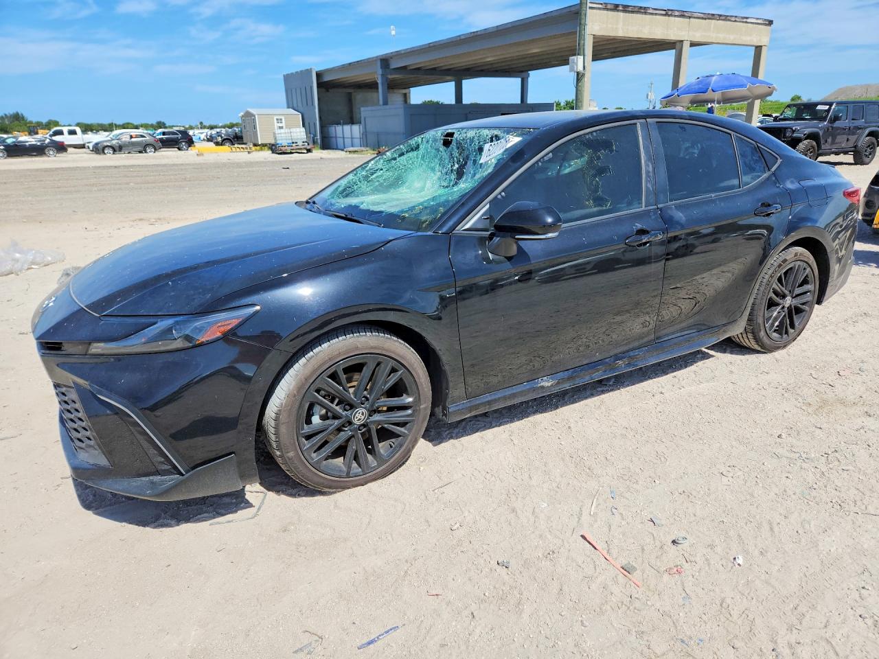 2025 TOYOTA CAMRY