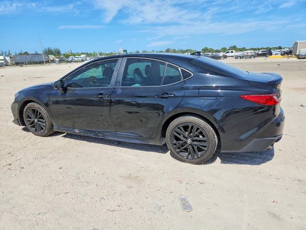 2025 TOYOTA CAMRY