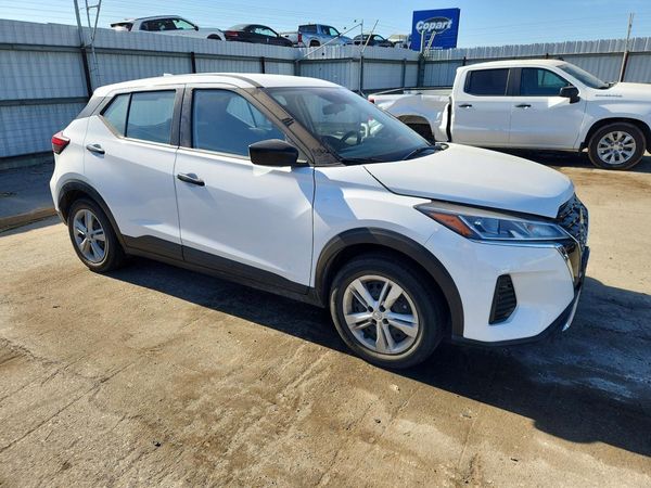 2023 NISSAN KICKS S