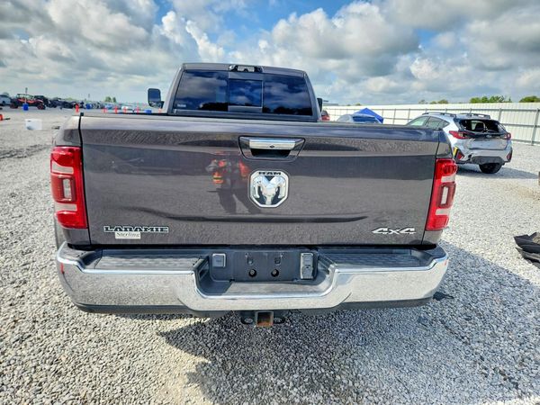 2022 RAM 3500 Laramie