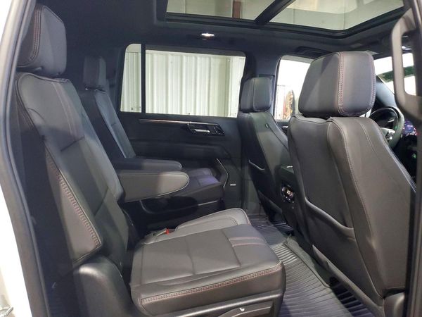 2025 CHEVROLET SUBURBAN RST