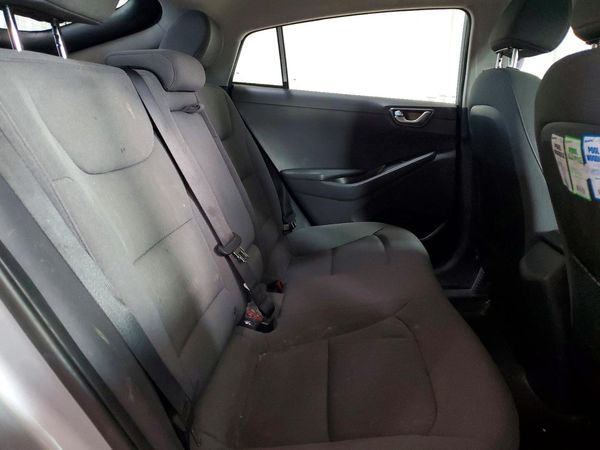 2021 HYUNDAI IONIQ SE