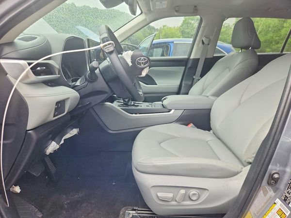 2026 TOYOTA HIGHLANDER