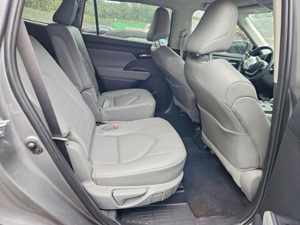 2026 TOYOTA HIGHLANDER