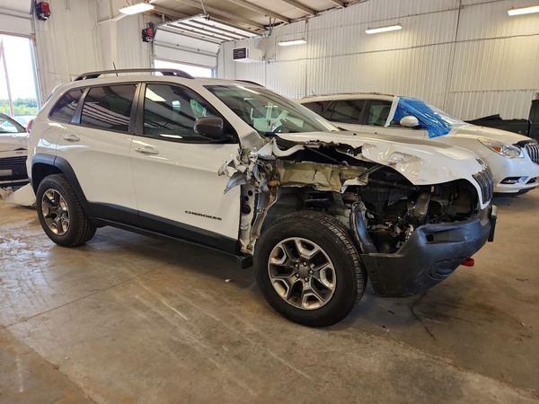 2019 JEEP CHEROKEE TRAILHAWK 4X4