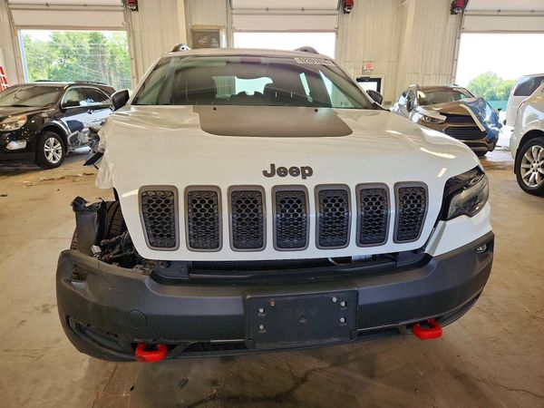 2019 JEEP CHEROKEE TRAILHAWK 4X4
