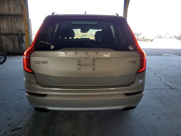 2016 VOLVO XC90 SV42 Momentum