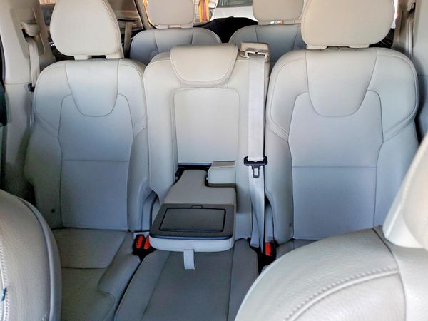 2016 VOLVO XC90 SV42 Momentum