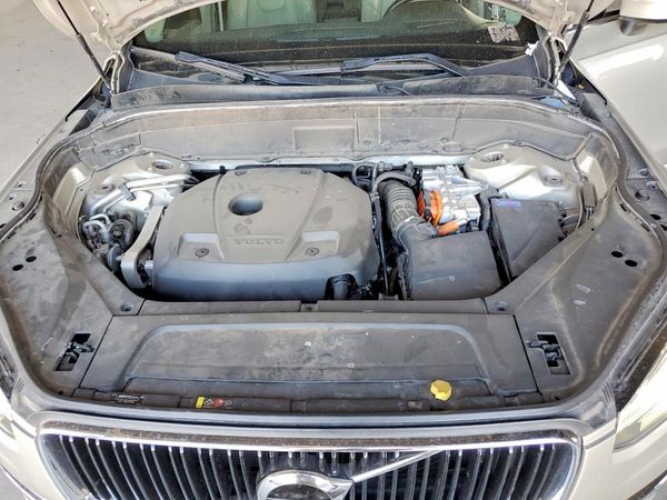 2016 VOLVO XC90 SV42 Momentum