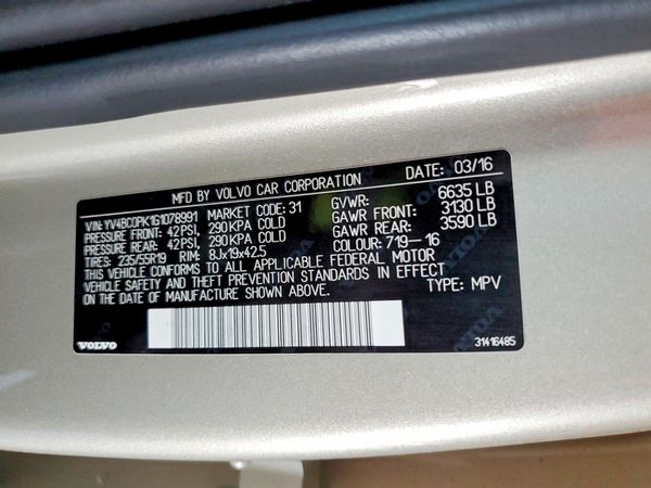 2016 VOLVO XC90 SV42 Momentum