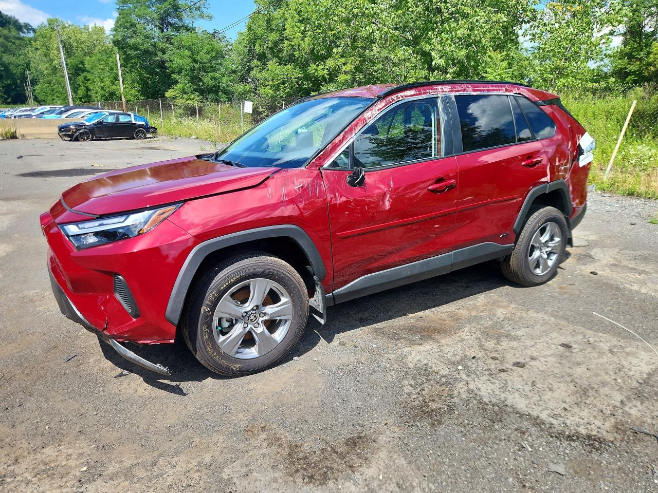 2025 TOYOTA RAV4 XLE