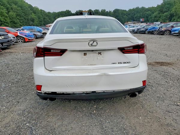 2016 LEXUS IS 300