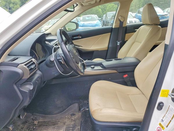 2016 LEXUS IS 300