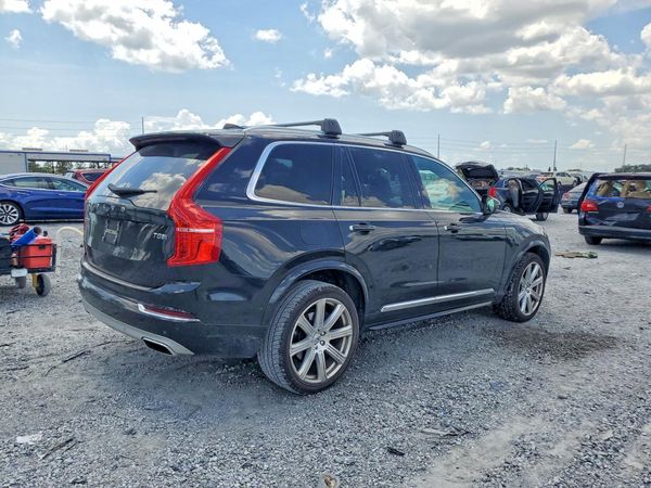 2017 VOLVO XC90 Inscription