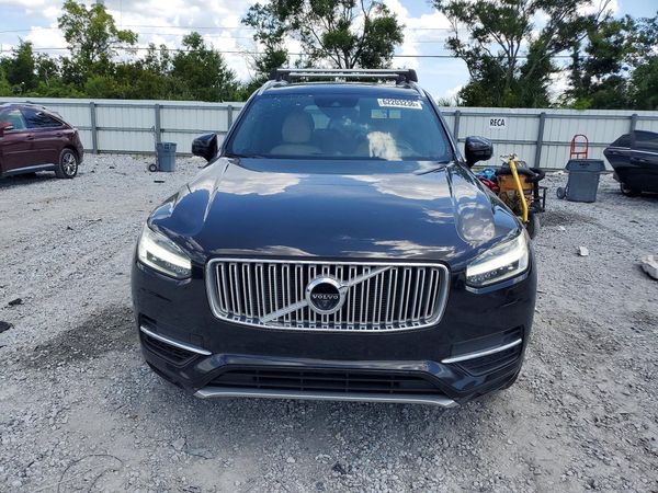 2017 VOLVO XC90 Inscription