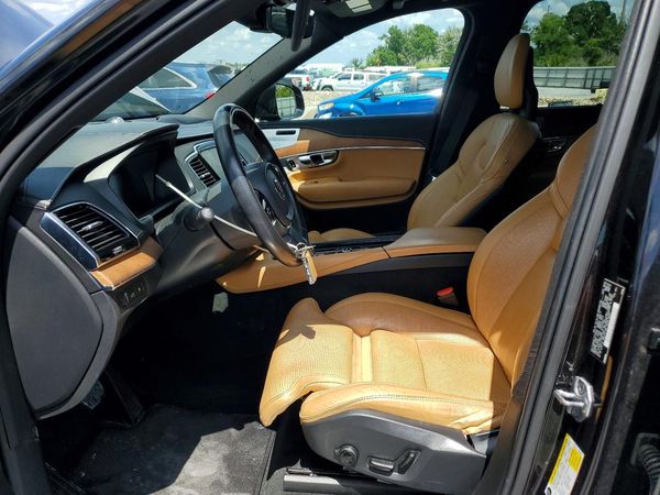2017 VOLVO XC90 Inscription
