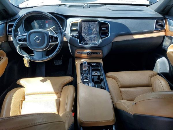 2017 VOLVO XC90 Inscription