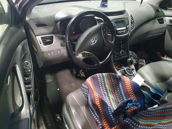 2014 HYUNDAI ELANTRA GLS(Middle)