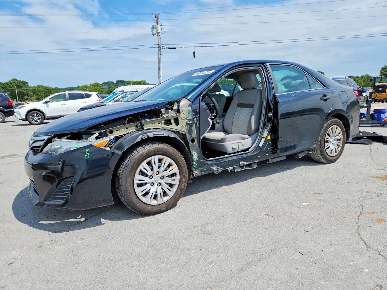 2014 TOYOTA CAMRY