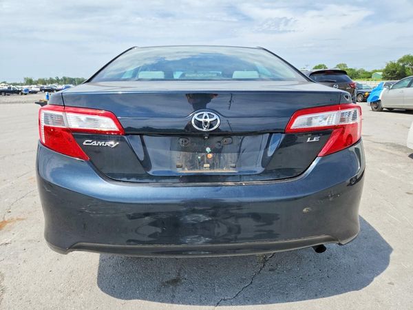 2014 TOYOTA CAMRY
