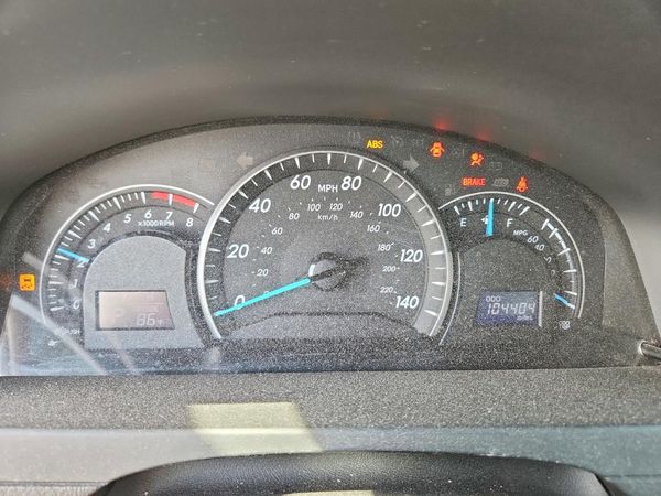 2014 TOYOTA CAMRY