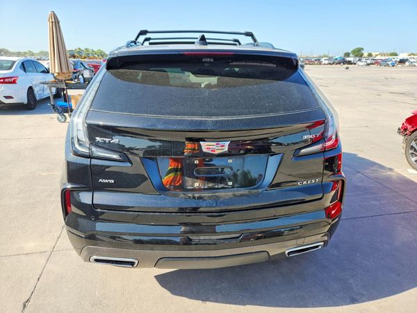 2024 CADILLAC XT4