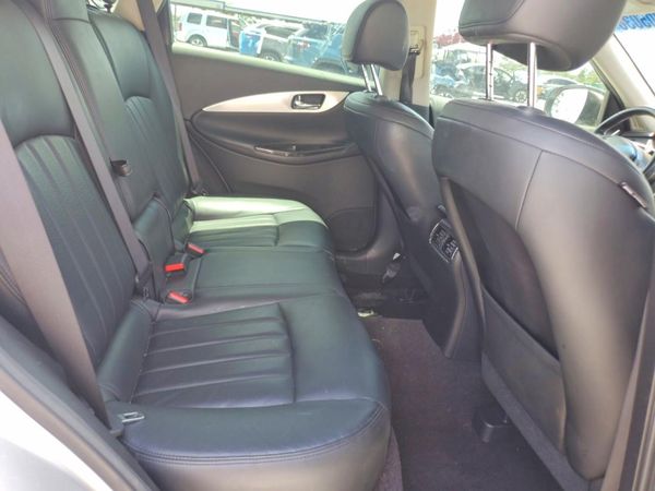 2017 INFINITI QX50
