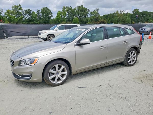 2016 VOLVO V60 SV35 Platinum
