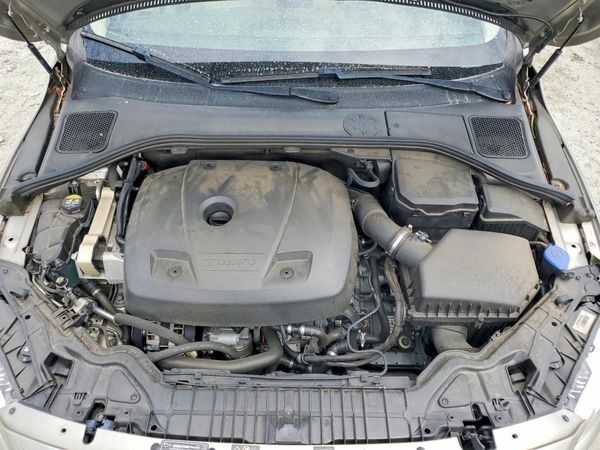 2016 VOLVO V60 SV35 Platinum