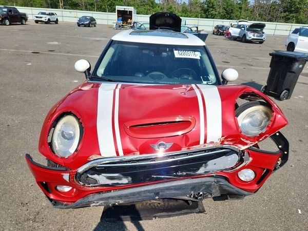 2017 MINI COOPER