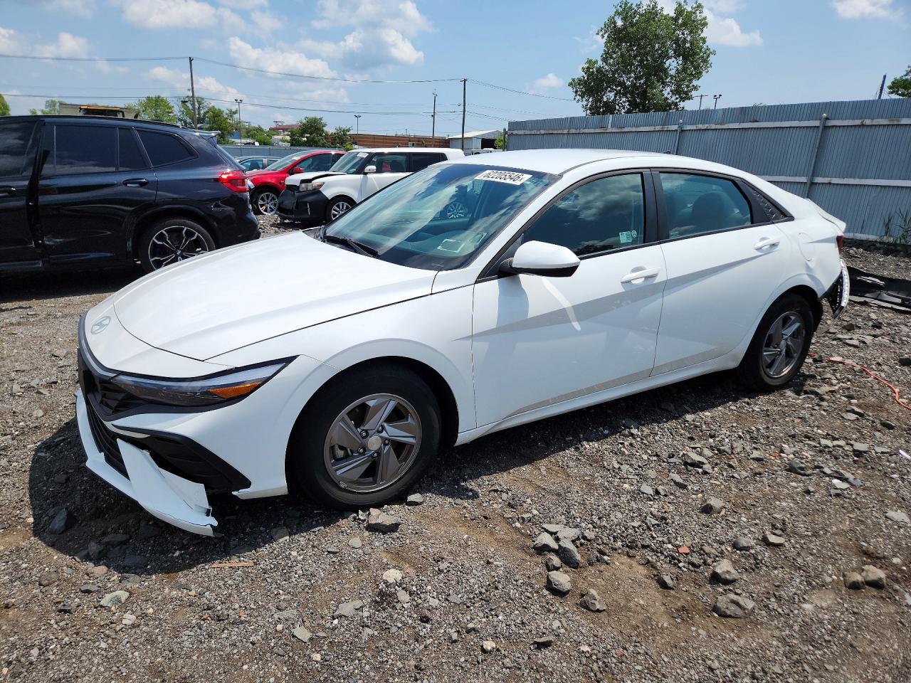 2024 HYUNDAI ELANTRA
