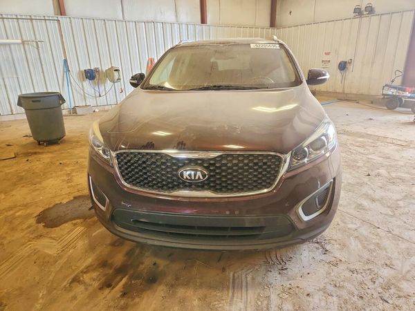 2016 KIA SORENTO L / LX