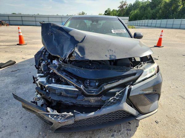 2019 TOYOTA CAMRY