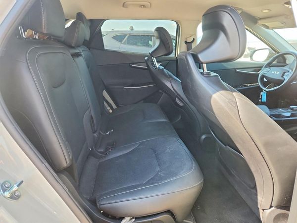 2023 KIA EV6 Light, Wind