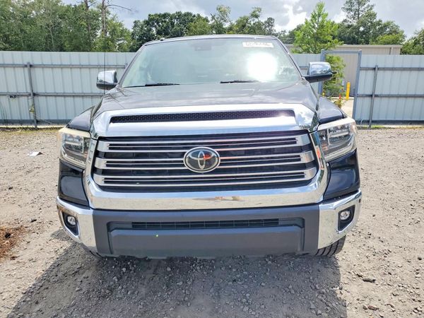 2018 TOYOTA TUNDRA Limited