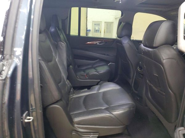 2019 CADILLAC ESCALADE ESV Luxury