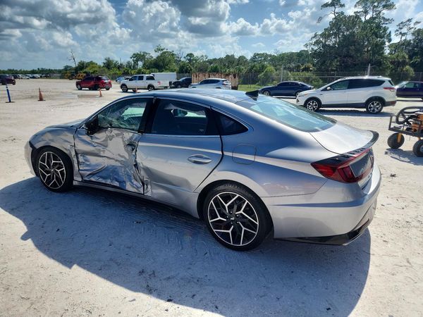 2023 HYUNDAI SONATA