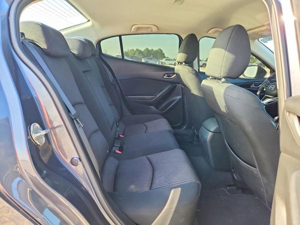 2016 MAZDA 3 Sport/GX