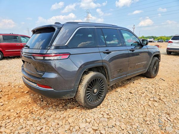 2023 JEEP GRAND CHEROKEE Laredo, Altitude