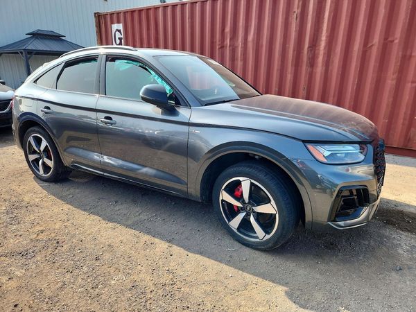2024 AUDI Q5 S Line quattro Premium
