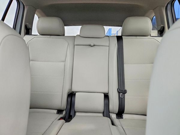 2018 VOLKSWAGEN TIGUAN SE, SEL — SUVN
