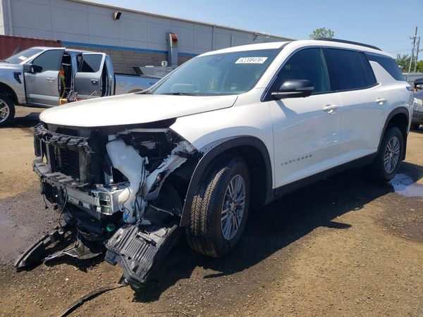 2025 CHEVROLET TRAVERSE LT — Front 3/4