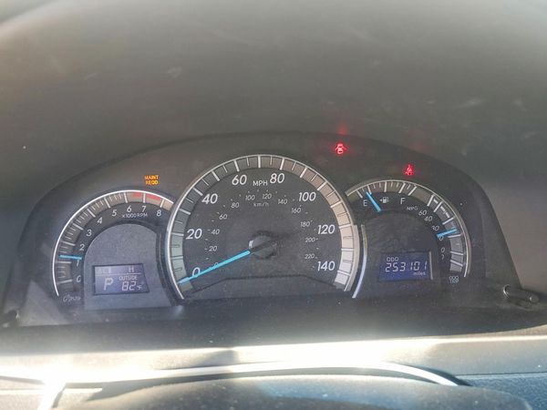 2012 TOYOTA CAMRY