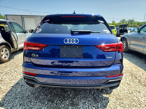 2021 AUDI Q3 S Line quattro Premium