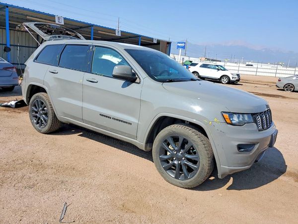 2020 JEEP GRAND CHEROKEE LAREDO 4X4