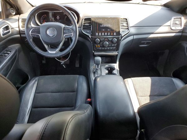 2020 JEEP GRAND CHEROKEE LAREDO 4X4