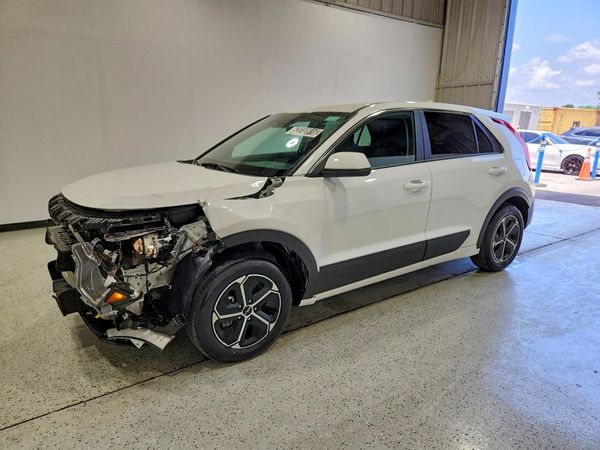 2026 KIA NIRO LX
